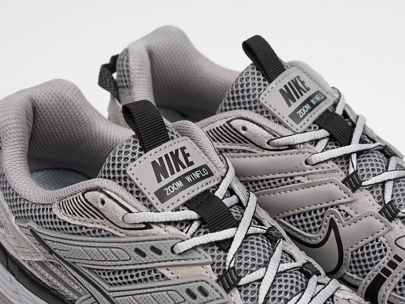 Кроссовки Nike V2K Run