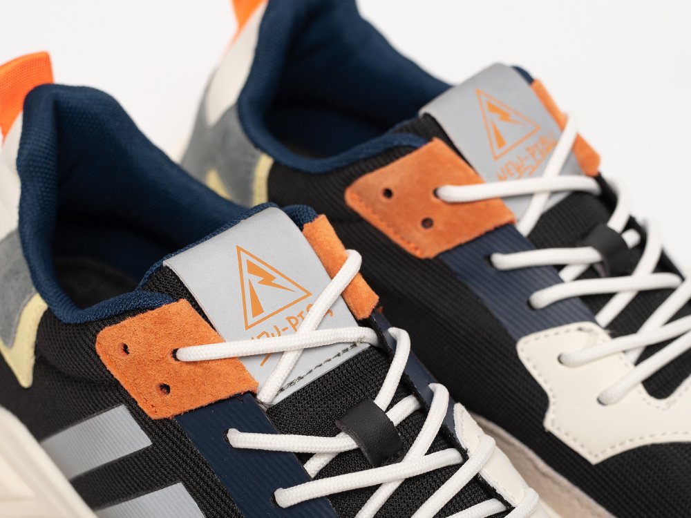 Кроссовки Adidas Chinax