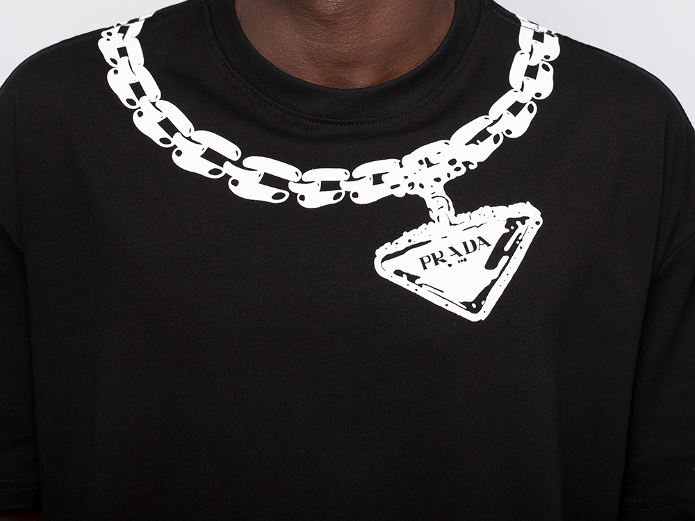 Футболка Prada