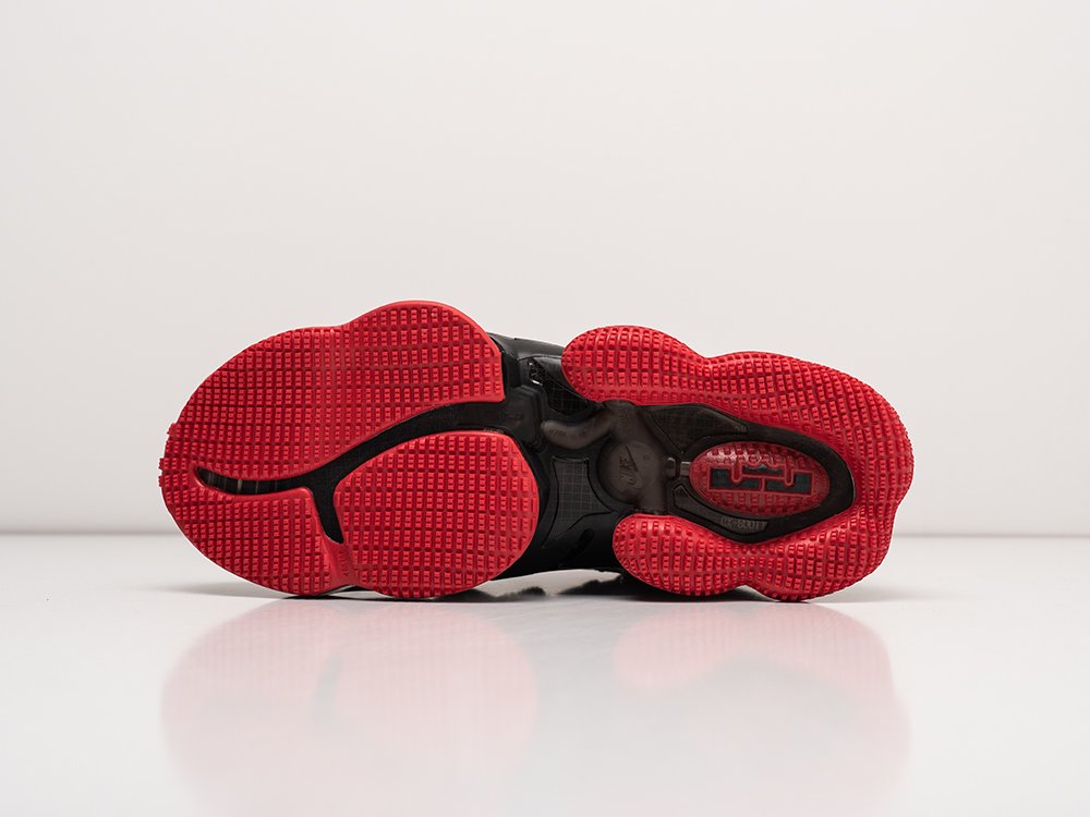 Кроссовки Nike Lebron XIX
