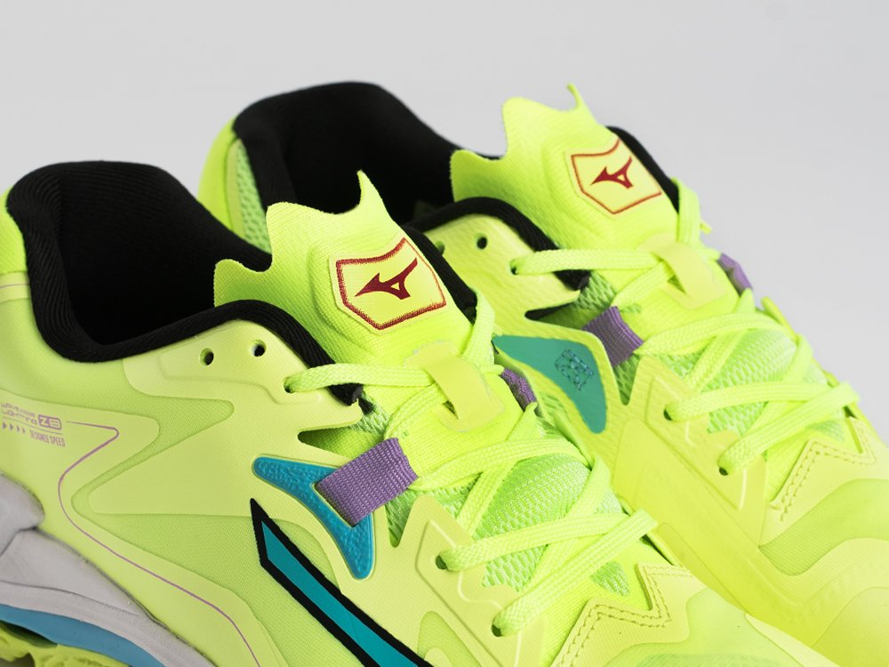 Кроссовки Mizuno Wave Lightning Z8