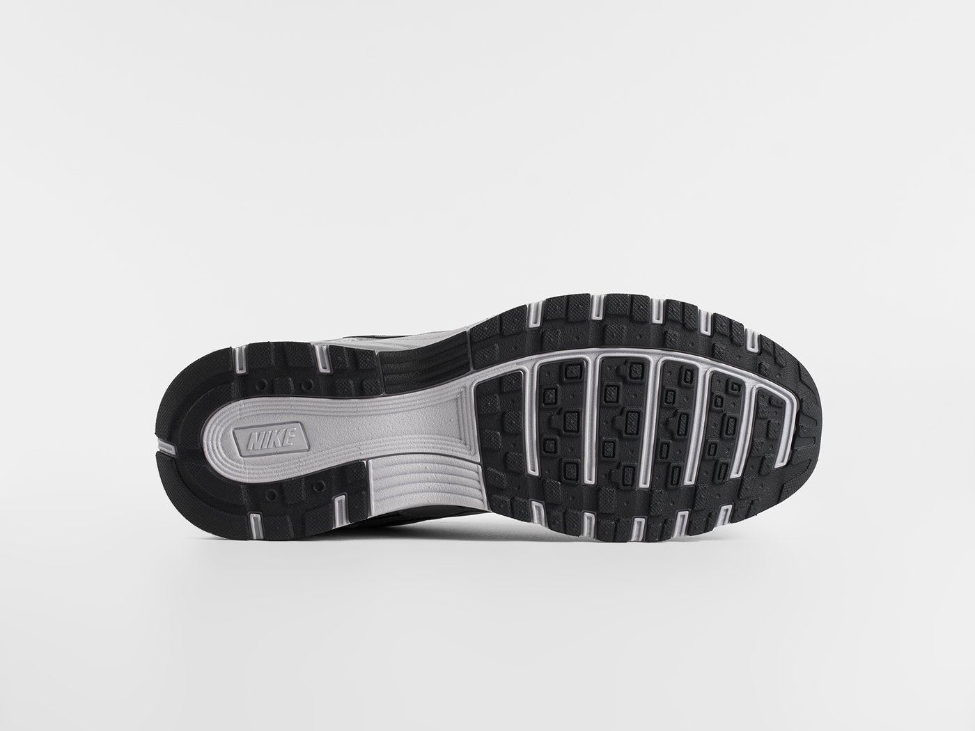 Кроссовки Nike V2K Run