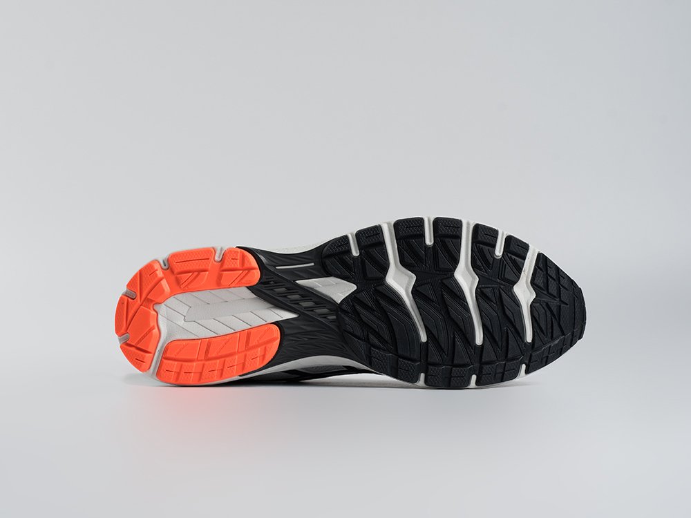 Кроссовки Asics