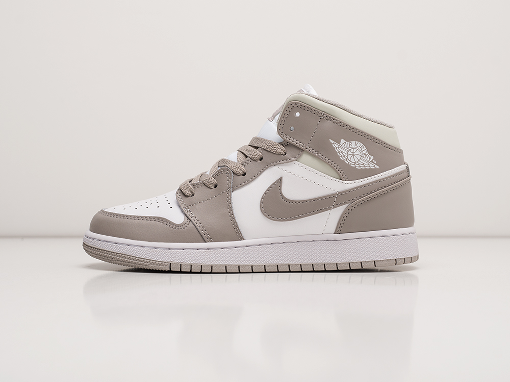 Кроссовки Nike Air Jordan 1 Mid