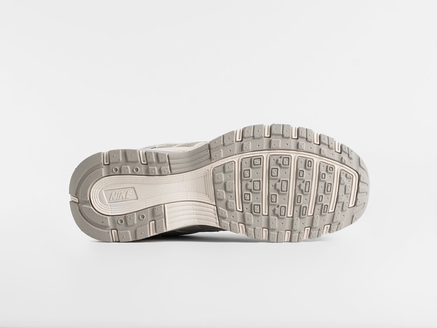 Кроссовки Nike V2K Run