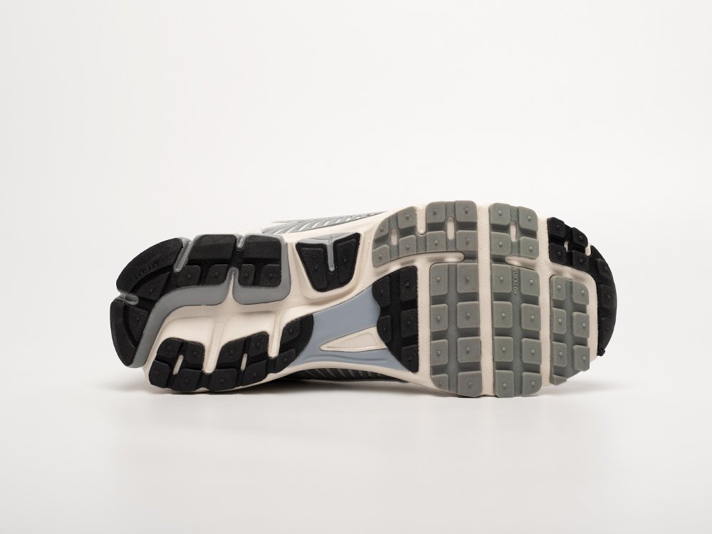 Кроссовки Nike Air Zoom Vomero 5