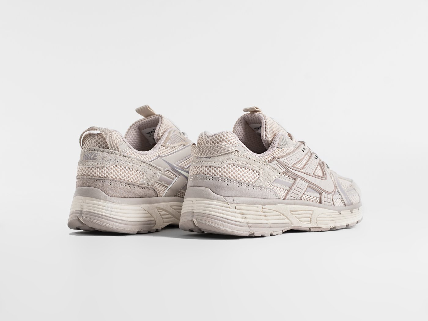 Кроссовки Nike V2K Run