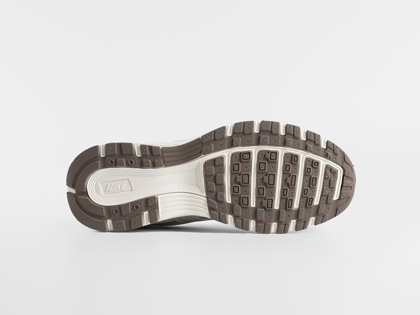 Кроссовки Nike V2K Run