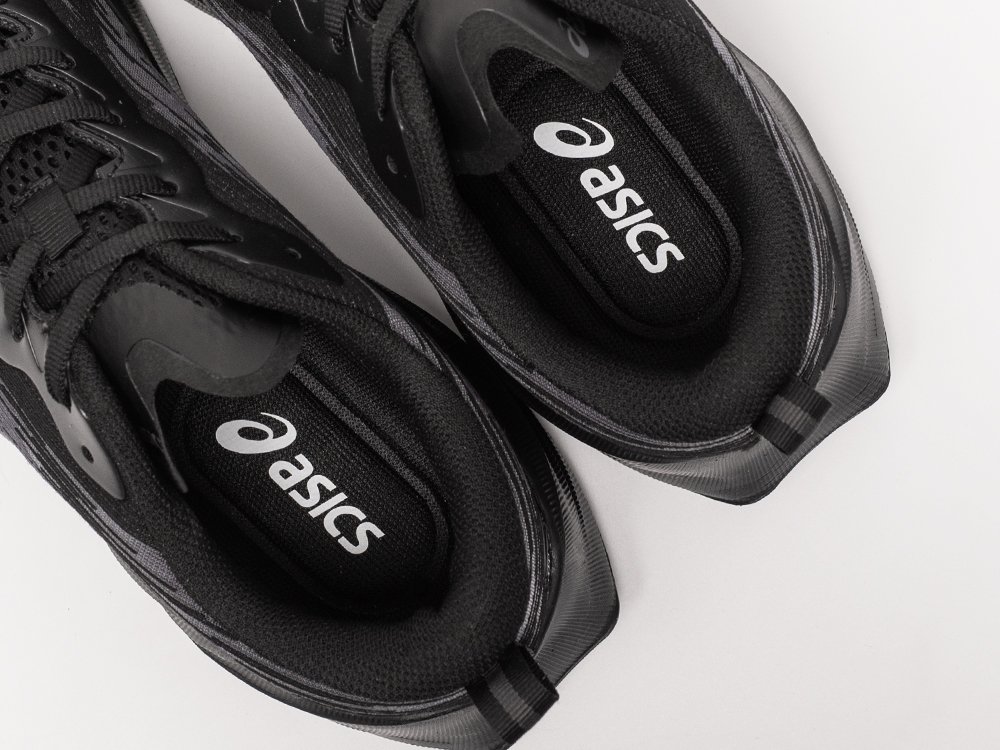 Кроссовки Asics Novablast 3