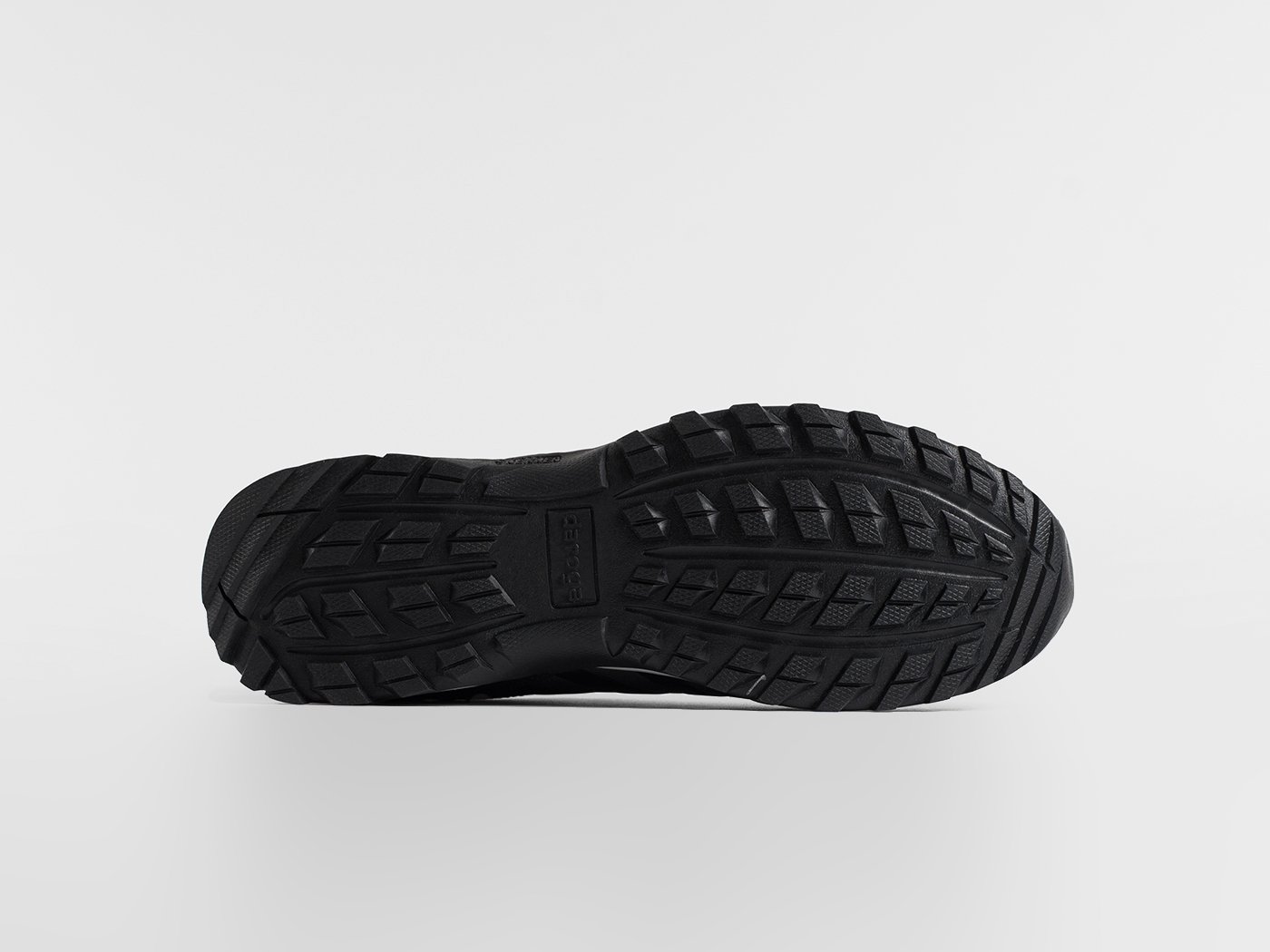 Кроссовки Adidas Climaproof