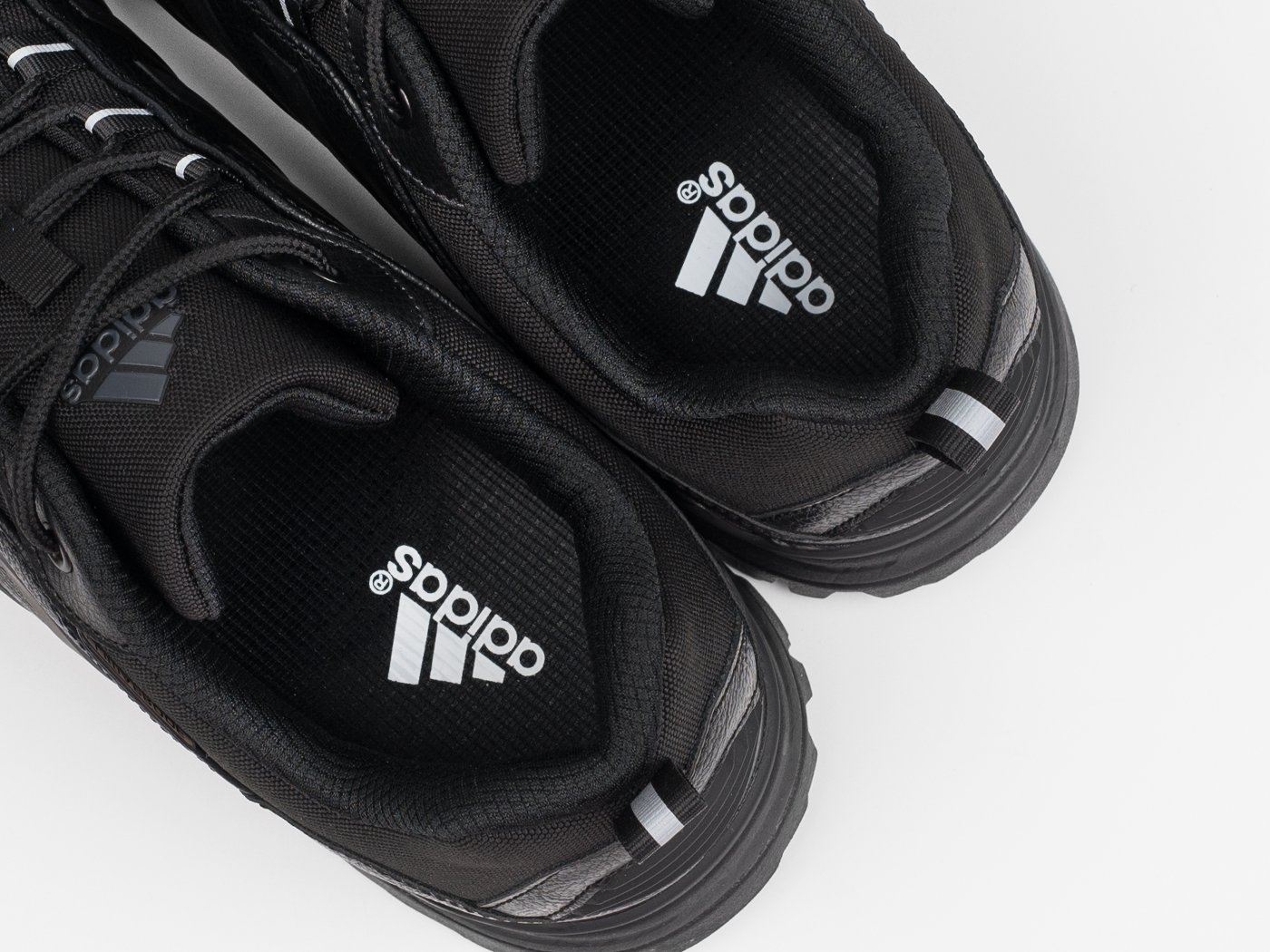 Кроссовки Adidas Climaproof