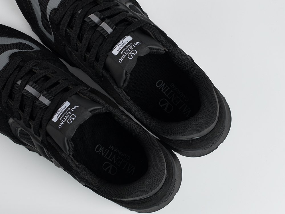 Кроссовки Valentino