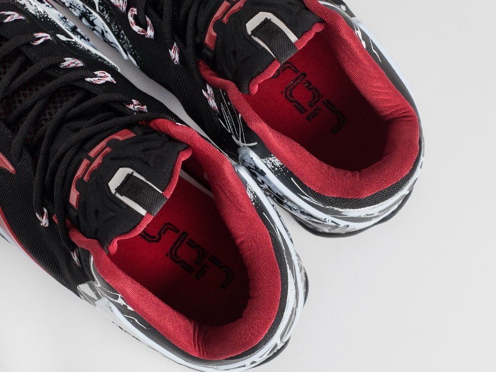 Кроссовки Nike Lebron 11