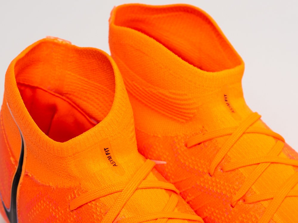 Футбольная обувь Nike Phantom Luna Elite FG