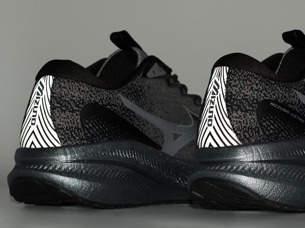 Кроссовки Mizuno ASTRO PLUS