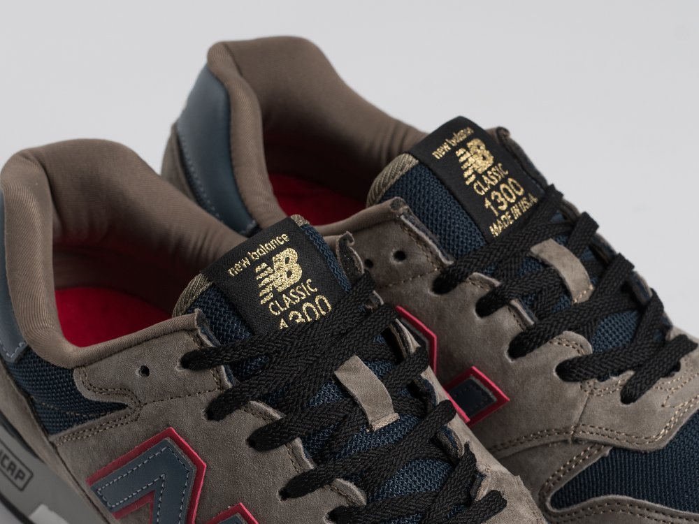 Кроссовки New Balance 1300