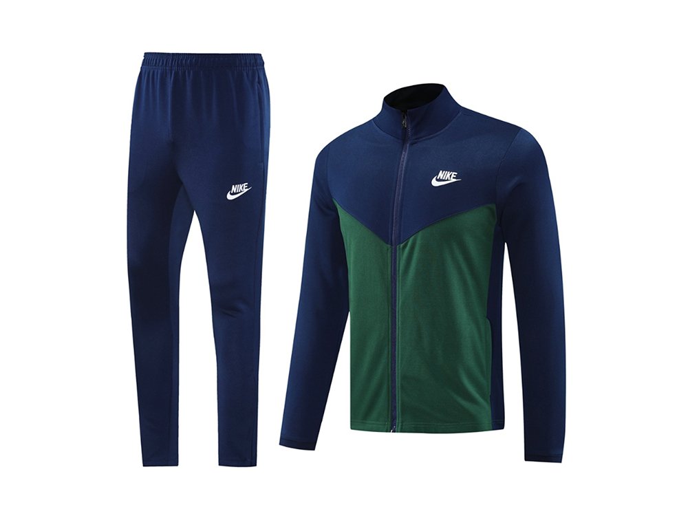 Спортивный костюм Nike