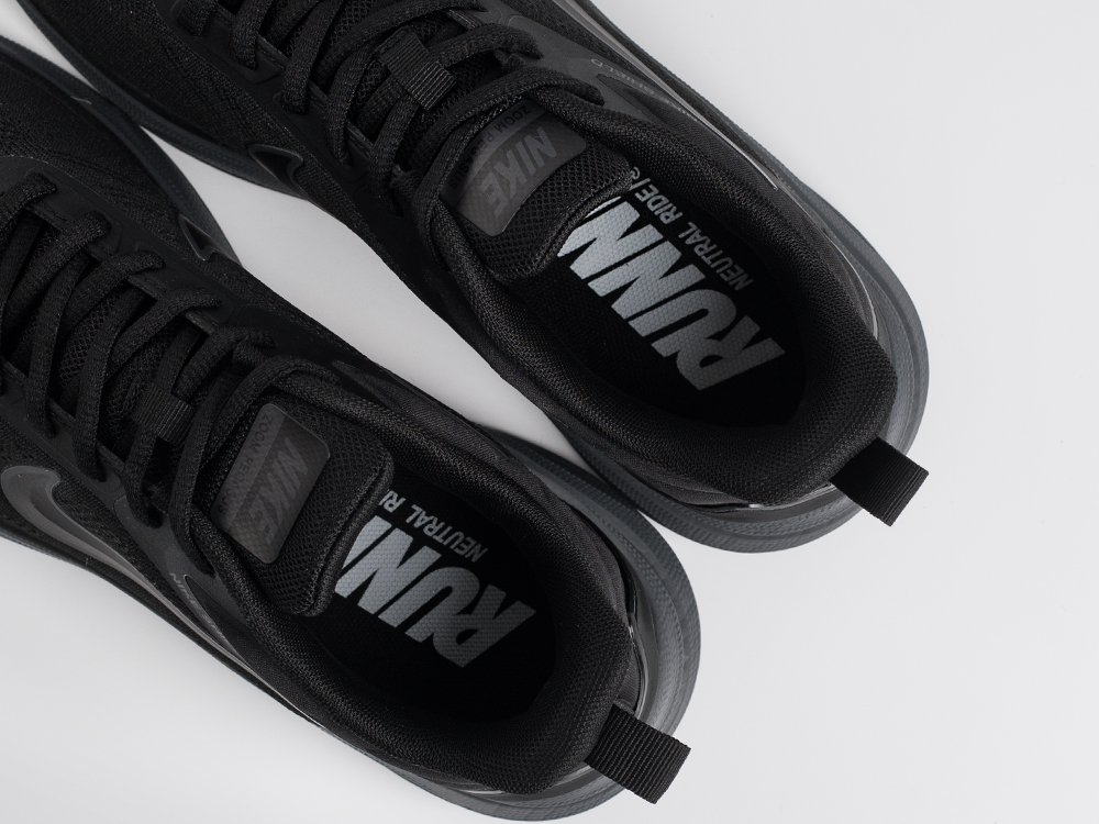 Кроссовки Nike