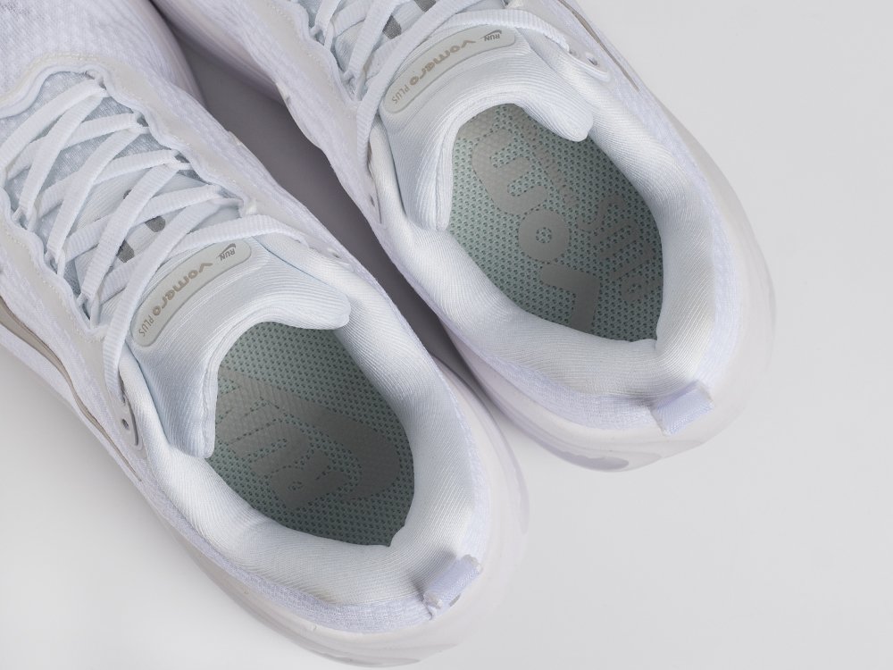 Кроссовки Nike Vomero 18