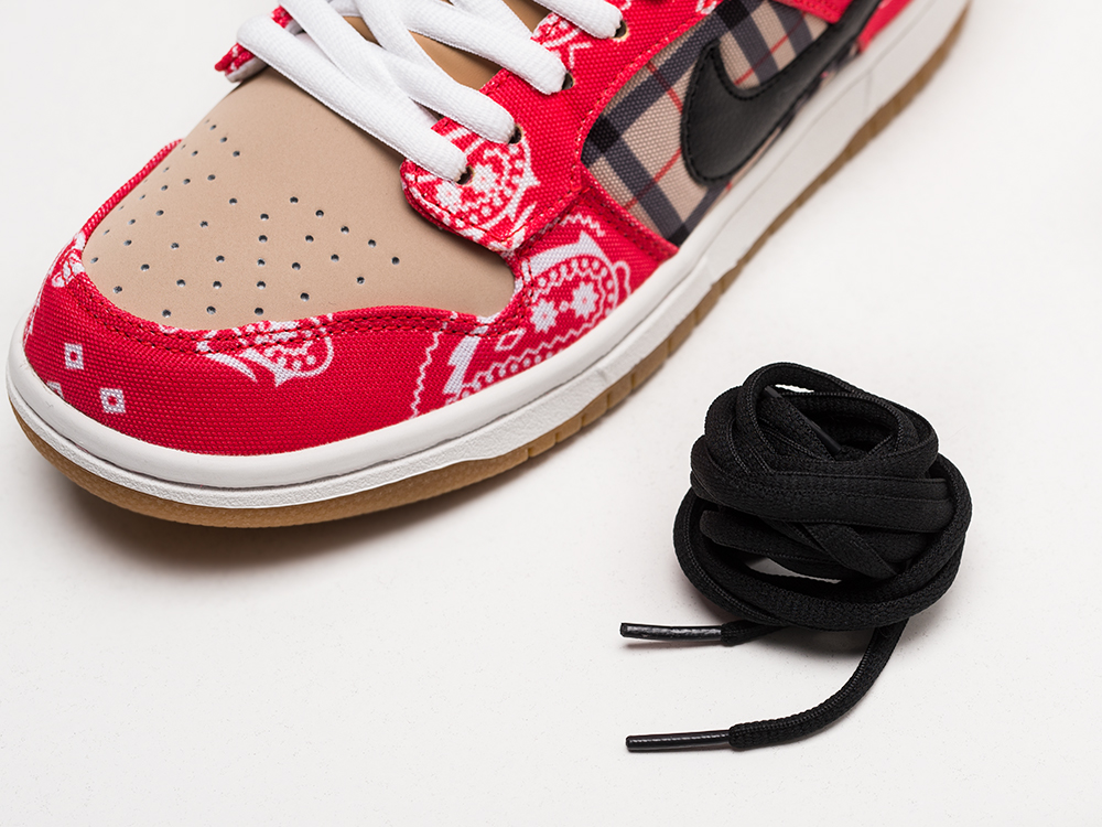 Кроссовки Dior x Nike SB Dunk Low