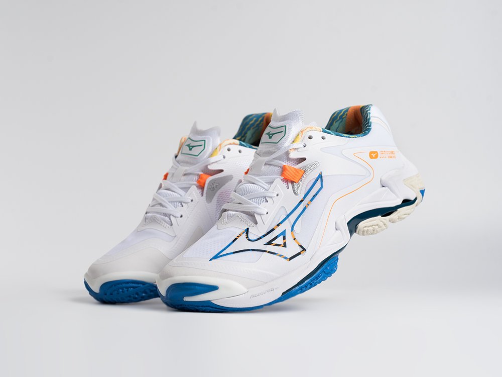 Кроссовки Mizuno Wave Lightning Z8