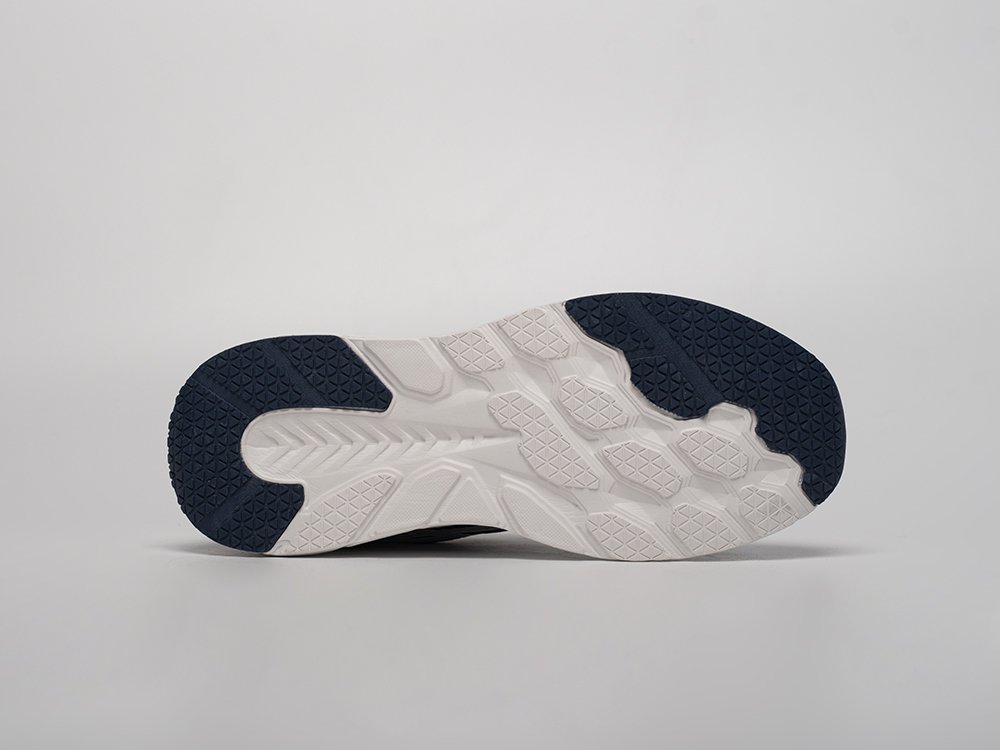 Кроссовки Asics