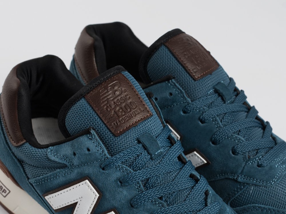 Кроссовки New Balance 1300