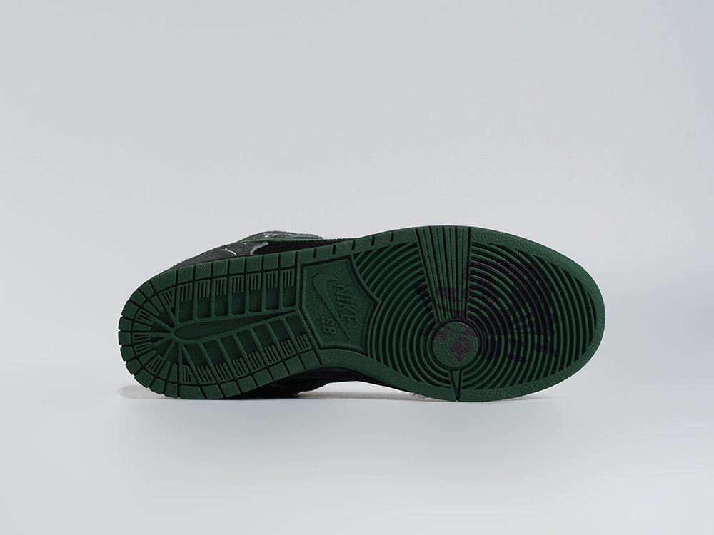 Кроссовки Skateboards x Nike SB Dunk Low