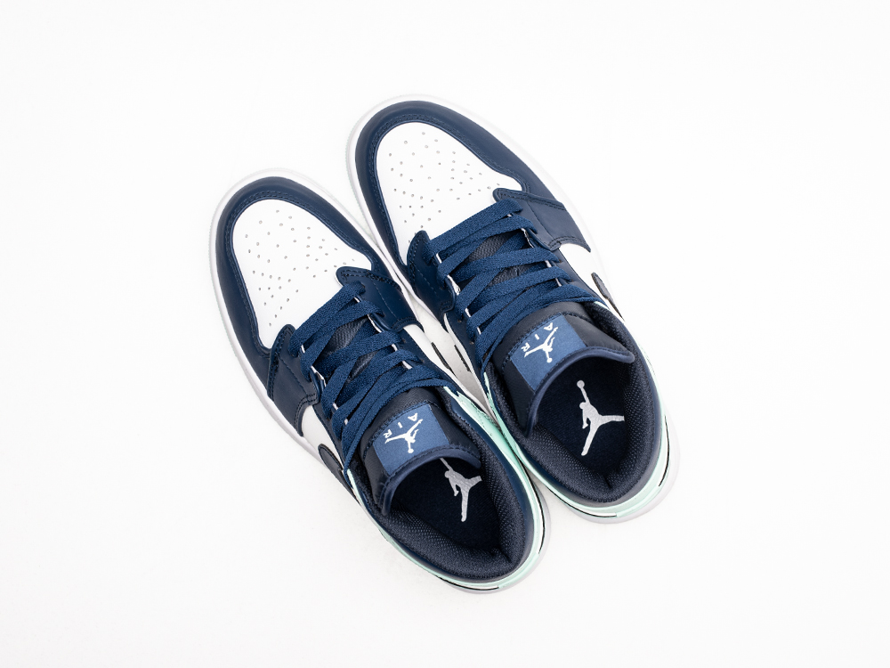 Кроссовки Nike Air Jordan 1 Mid