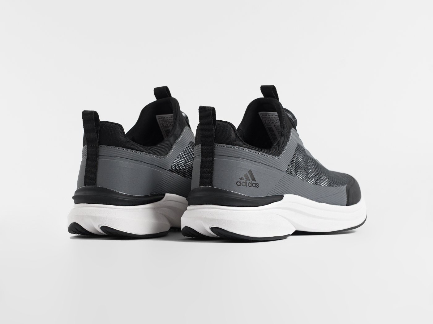 Кроссовки Adidas