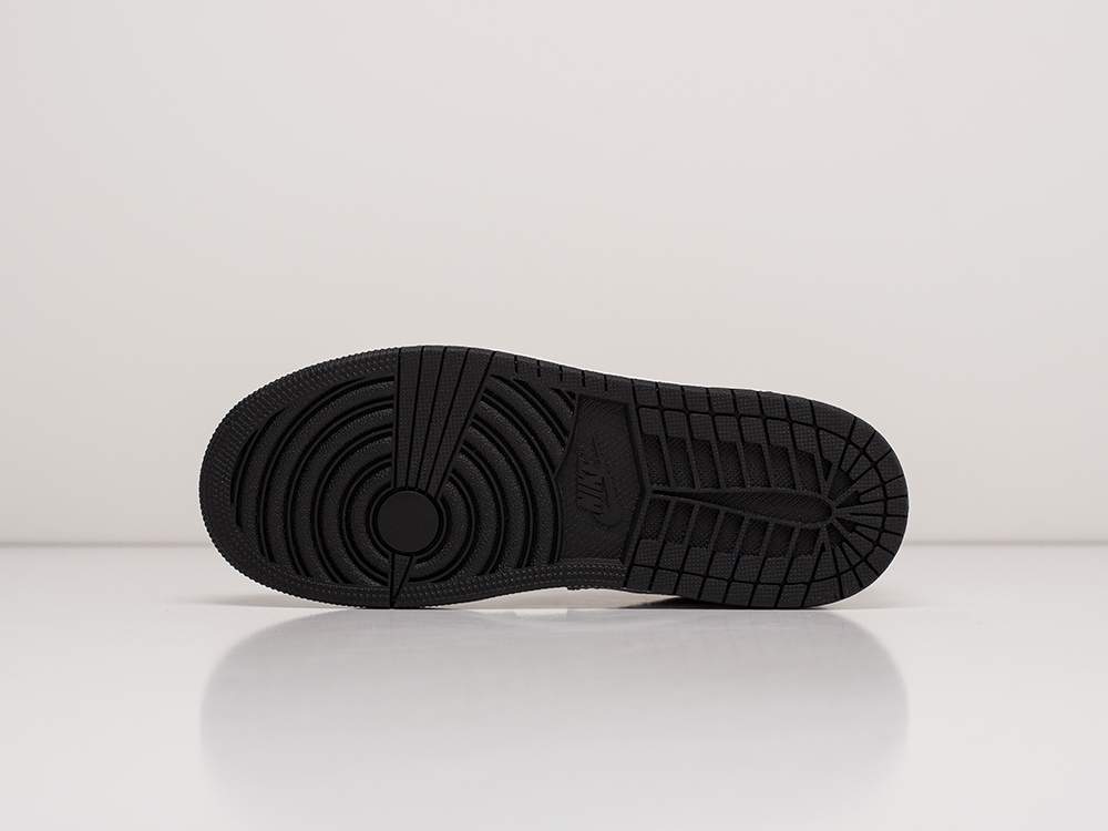 Кроссовки Nike Air Jordan 1 Mid