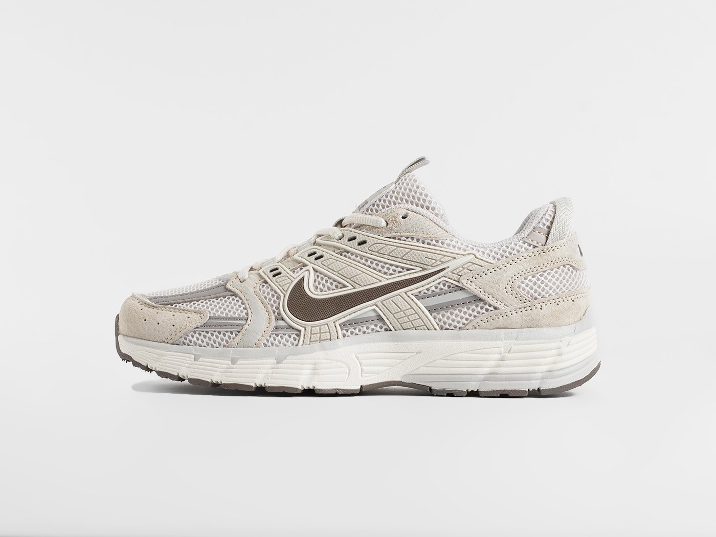 Кроссовки Nike V2K Run