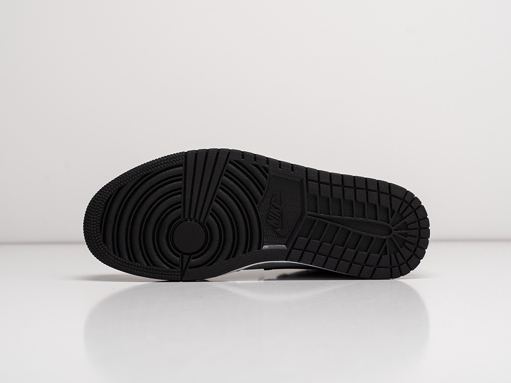 Кроссовки Nike Air Jordan 1 Mid