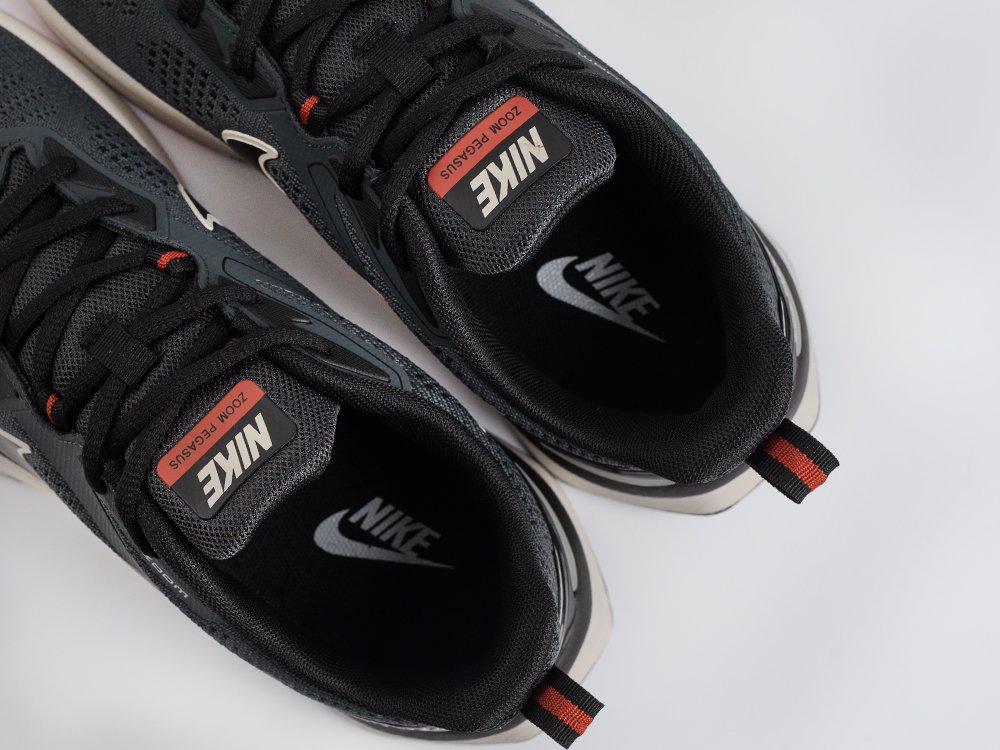 Кроссовки Nike