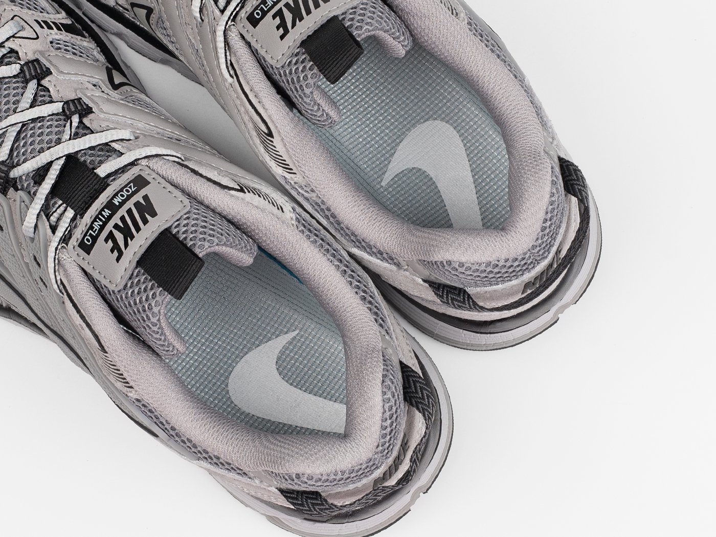 Кроссовки Nike V2K Run