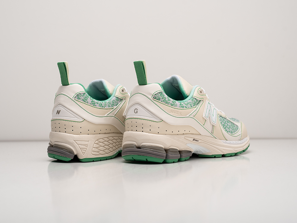 Кроссовки GANNI x New Balance 2002R