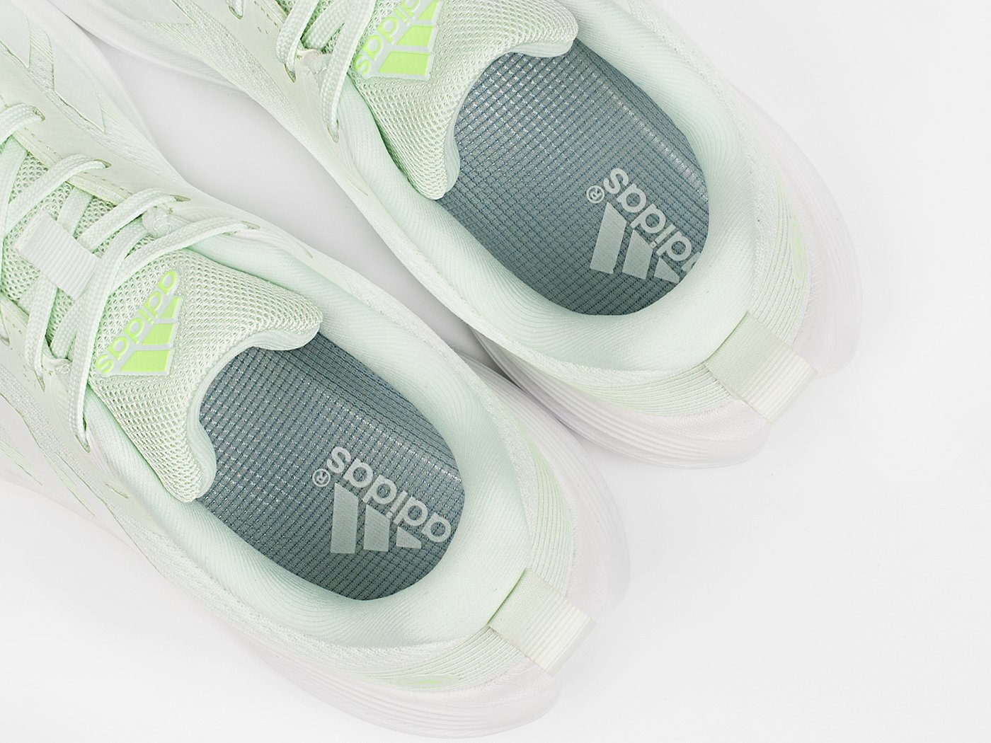 Кроссовки Adidas Response Runner