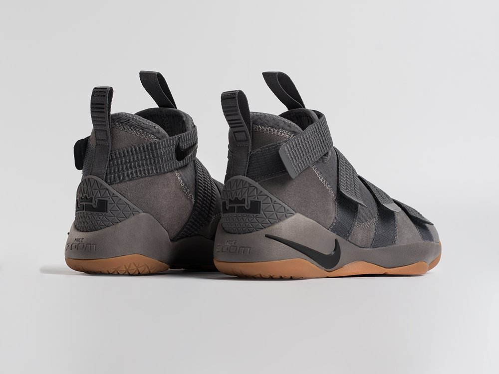 Кроссовки Nike Lebron Soldier 11