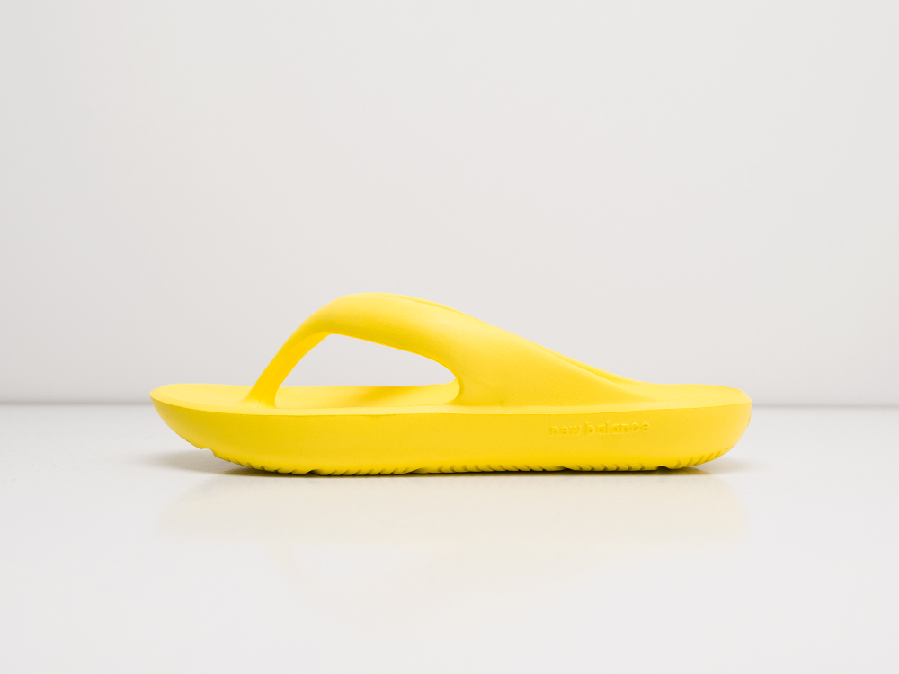 Сланцы New Balance