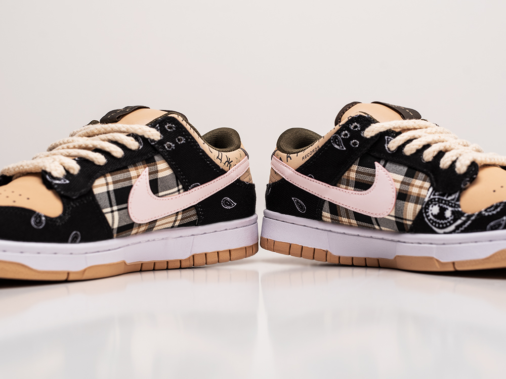 Кроссовки Nike SB Dunk Low  x Travis Scott