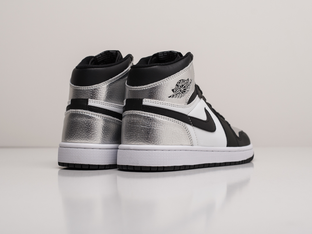 Кроссовки Nike Air Jordan 1 Mid