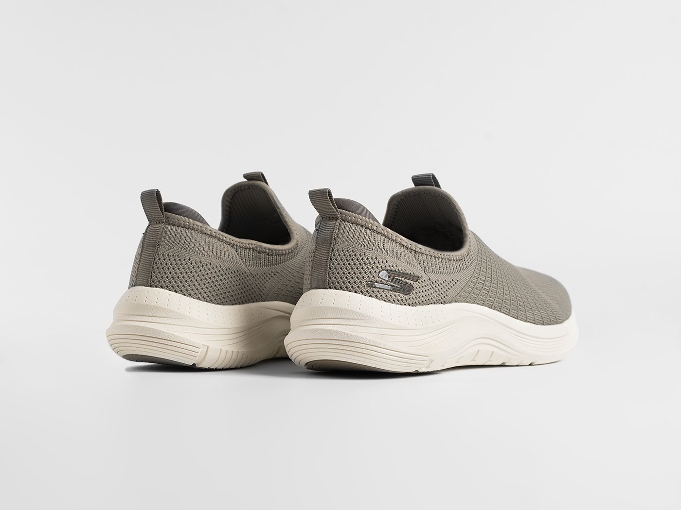 Кроссовки Skechers