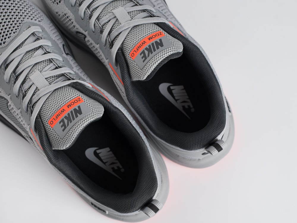 Кроссовки Nike