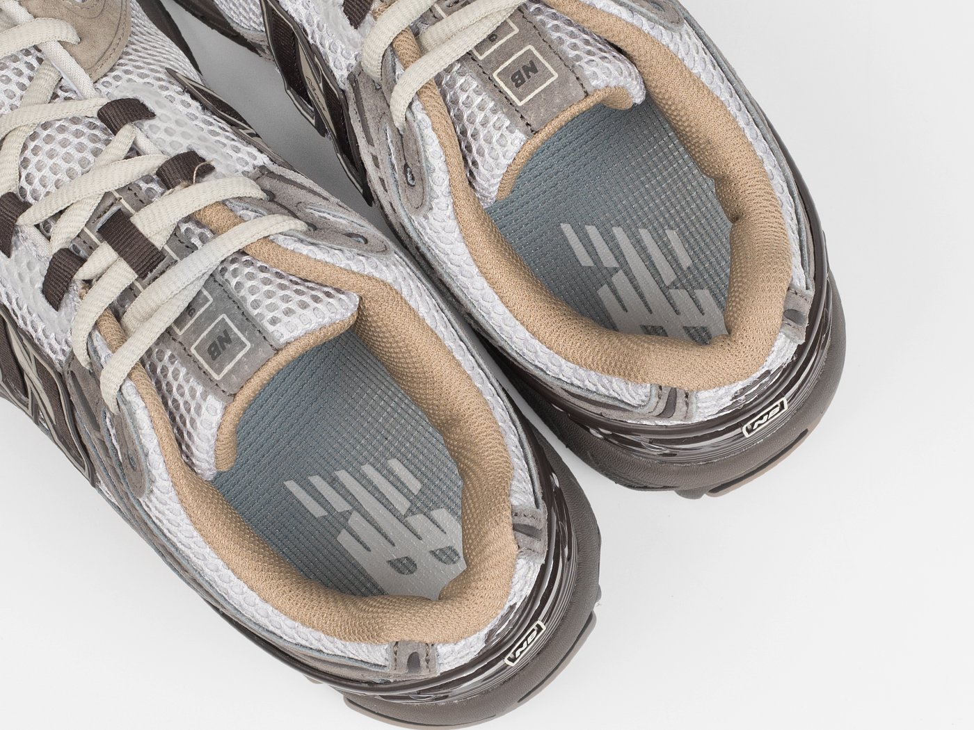 Кроссовки New Balance 1906R