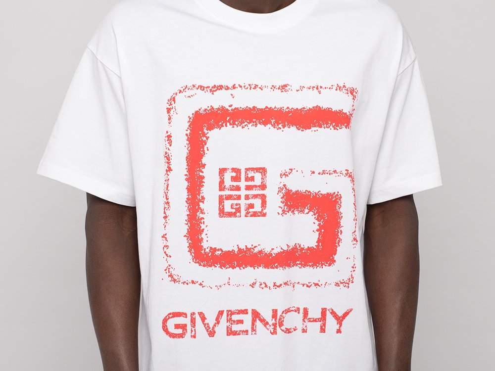 Футболка Givenchy
