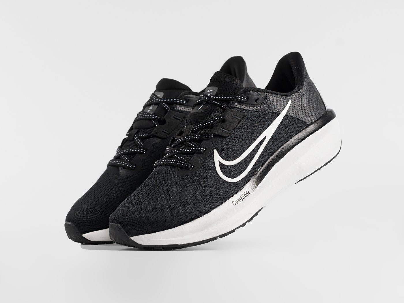 Кроссовки Nike