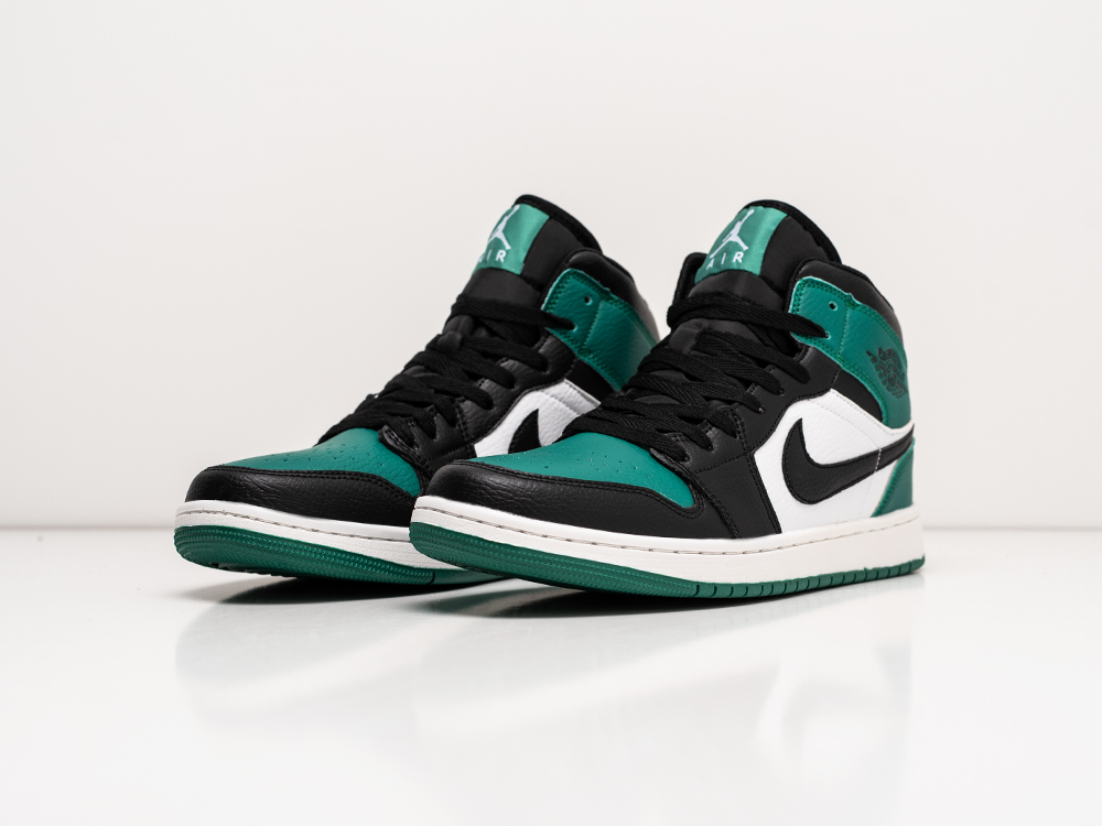 Кроссовки Nike Air Jordan 1 Mid
