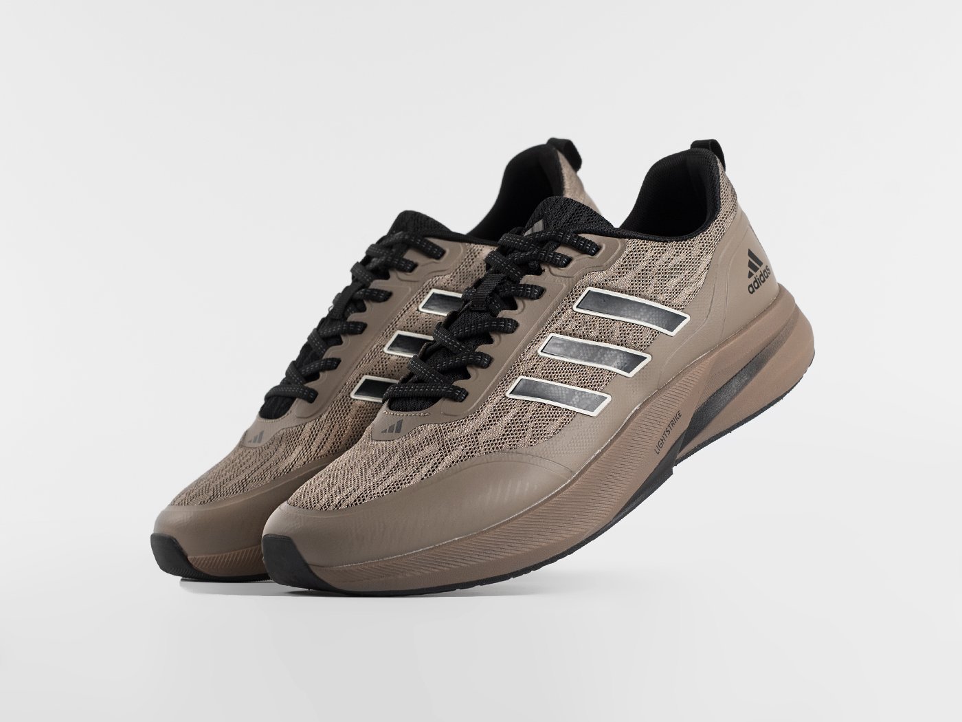 Кроссовки Adidas