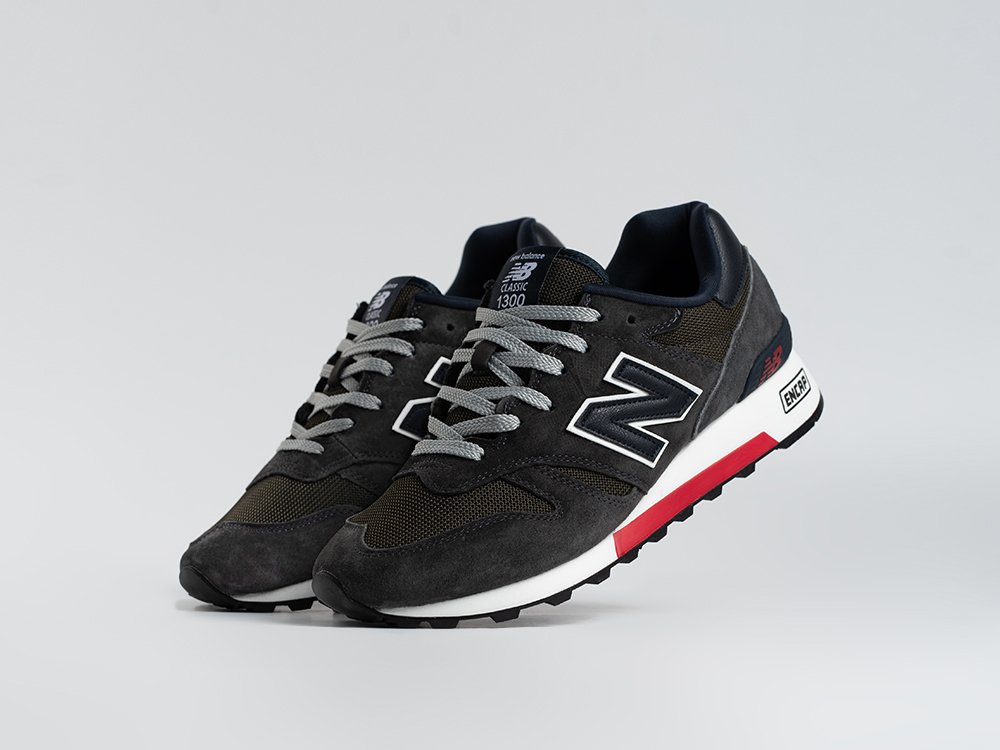 Кроссовки New Balance 1300