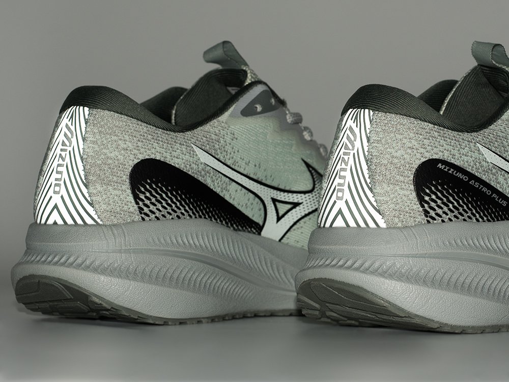 Кроссовки Mizuno ASTRO PLUS